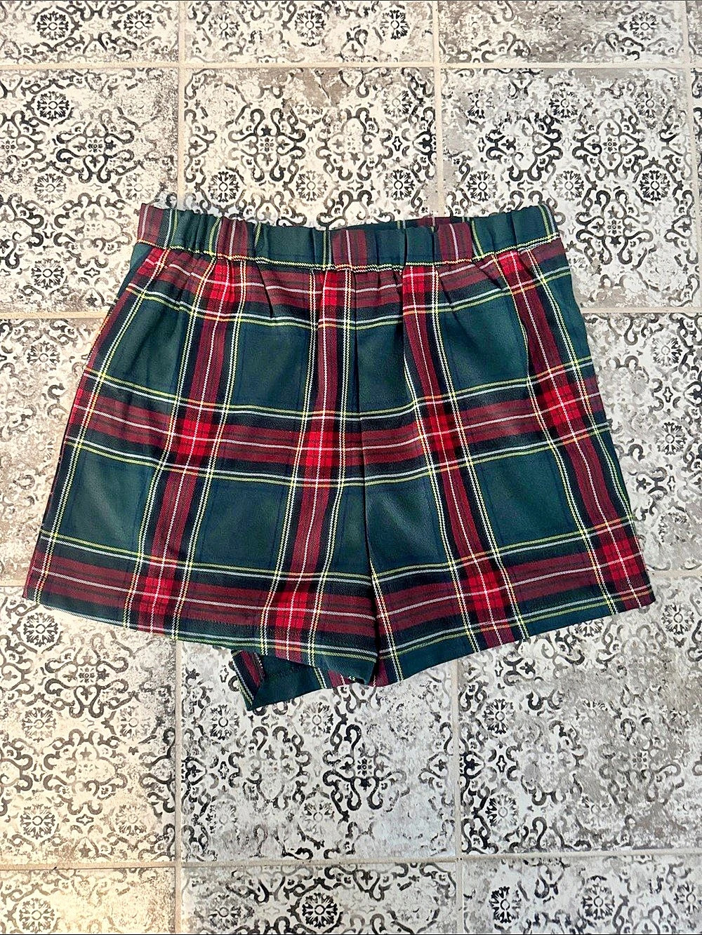 Plaid Skort in Green & Red Like New